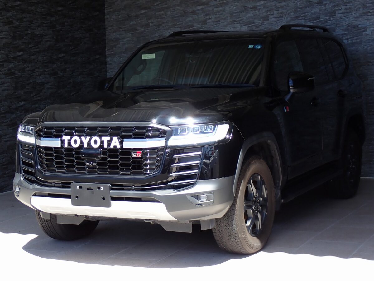 2022 TOYOTA Land Cruiser GR Sport Diesel turbo